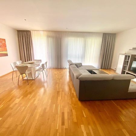 Apartment Korunni Dvur, 2 Free Parkings Prague Exterior photo