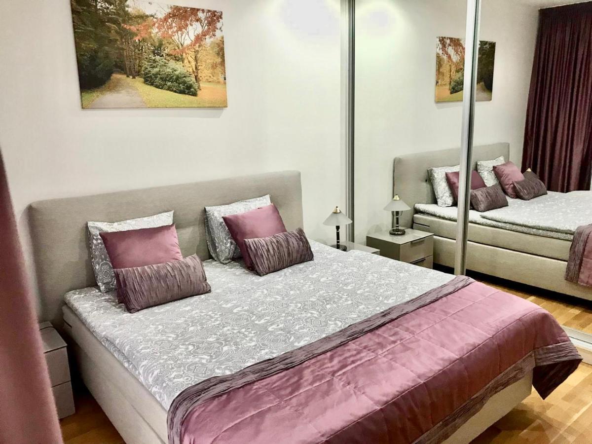 Apartment Korunni Dvur, 2 Free Parkings Prague Exterior photo