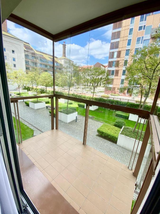 Apartment Korunni Dvur, 2 Free Parkings Prague Exterior photo